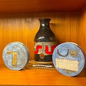 Art pottery mid-century modern abstract vase signed GAB Troyka Style